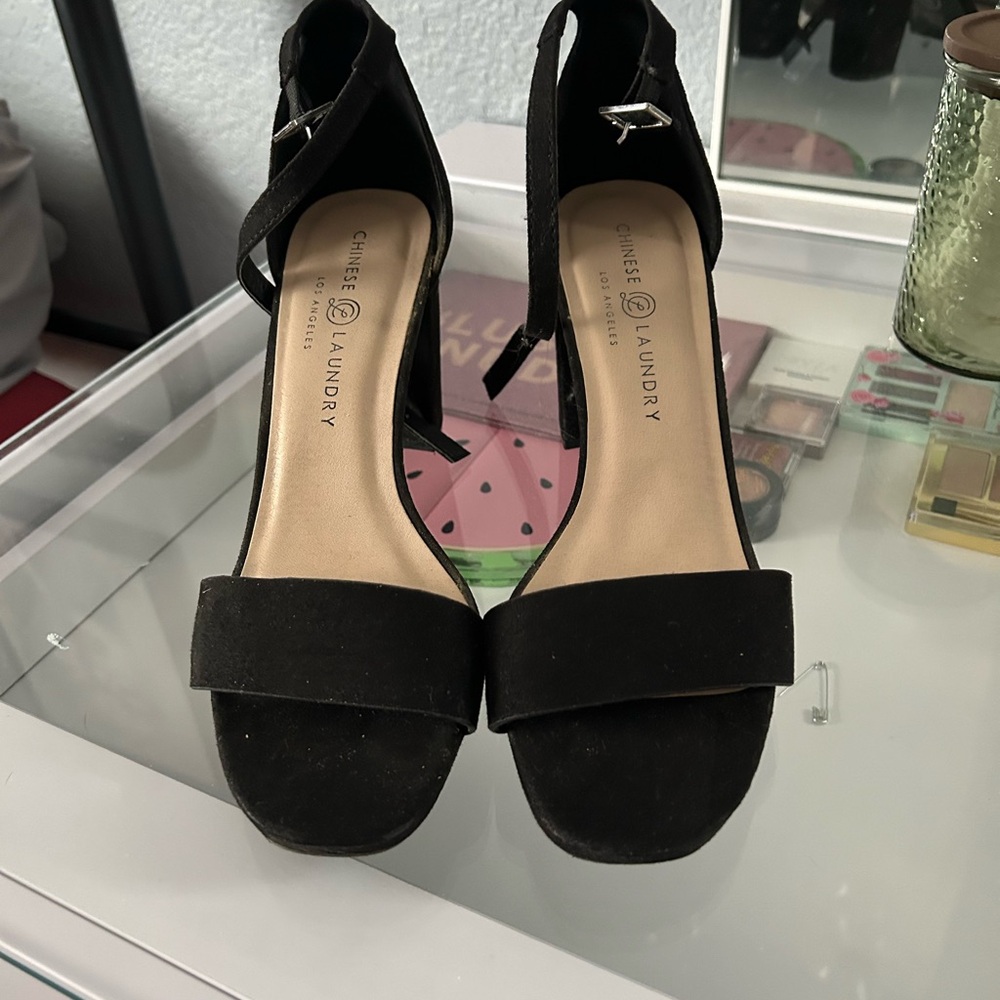 Chinese Laundry Black Suede Heels